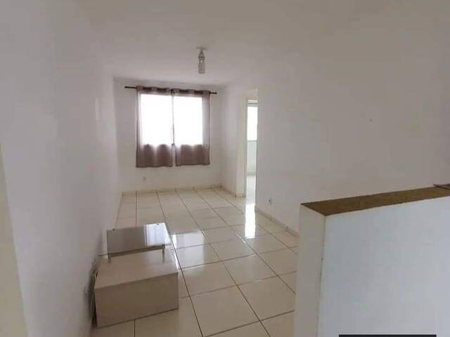 #9713 - Apartamento para Venda em Arapongas - PR - 2