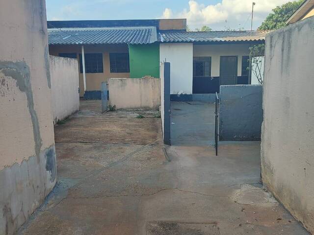 #9938 - Casa para Locação em Arapongas - PR - 2